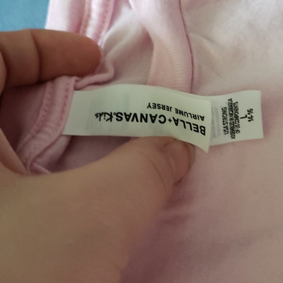 Cute pink youth Large classic t-shirt. Worn once - Picture 2 of 2